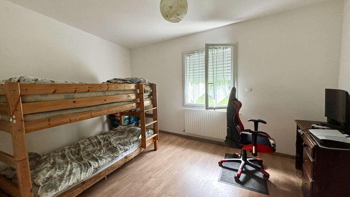 Maison à vendre 10 min de Chemillé et 20 min de Cholet - Frais d'Agence Réduits ! - photo 6