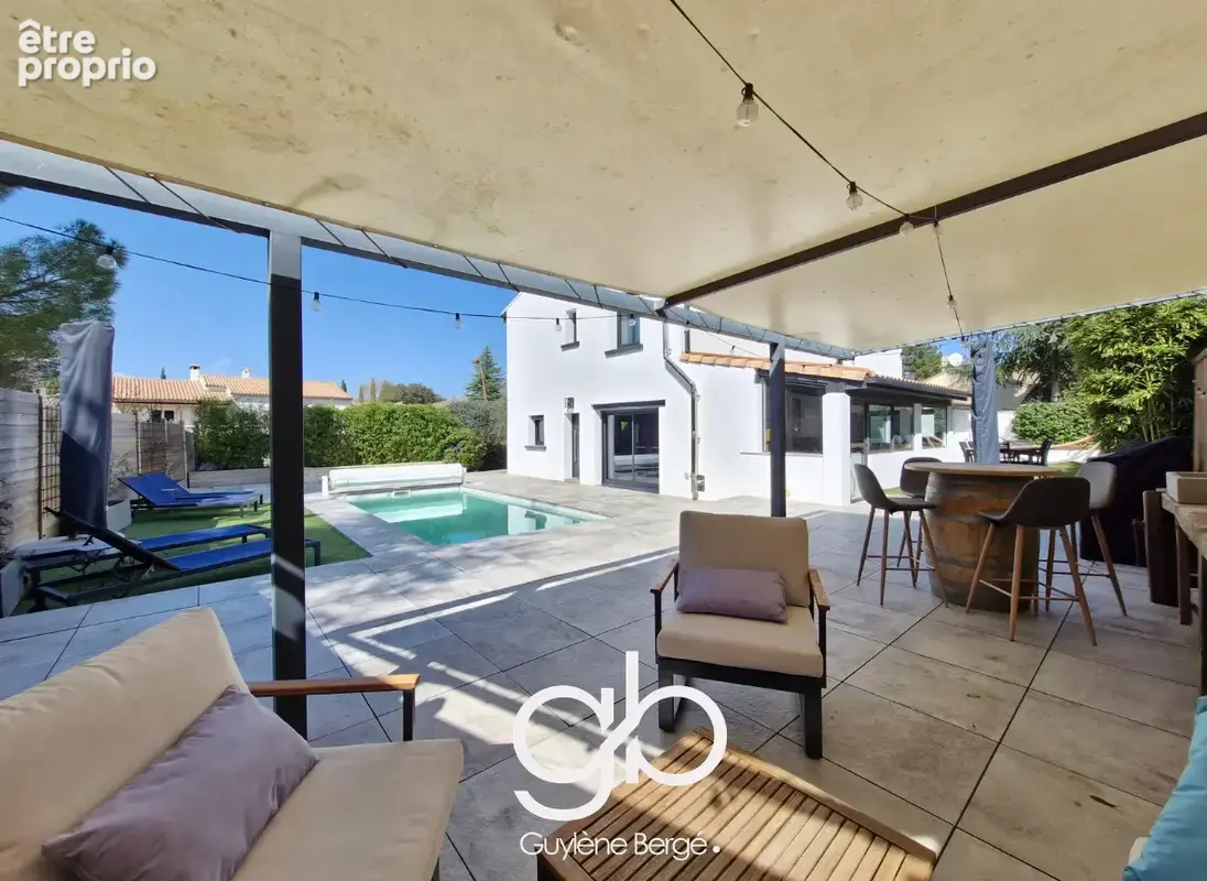 Villa familiale de 154m2 rénovée avec piscine chauffée et vue nature   Exclusivité Sussargues - photo 15