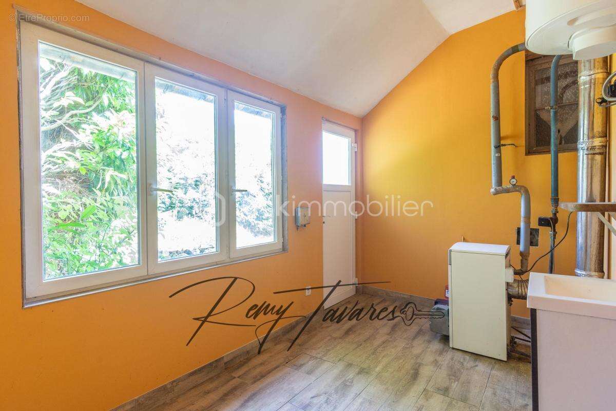 EXCLUSIVITÉ – Magnifique longère du XVIIe siècle à fort potentiel (300 m² et jusqu'à 7 Chambres) – Remauville - photo 16