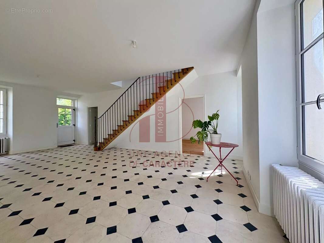 Maison à BOURRON-MARLOTTE