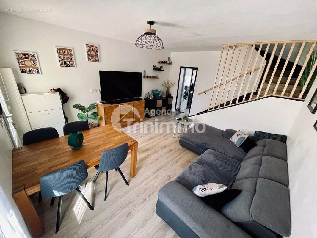 Maison à MORIERES-LES-AVIGNON