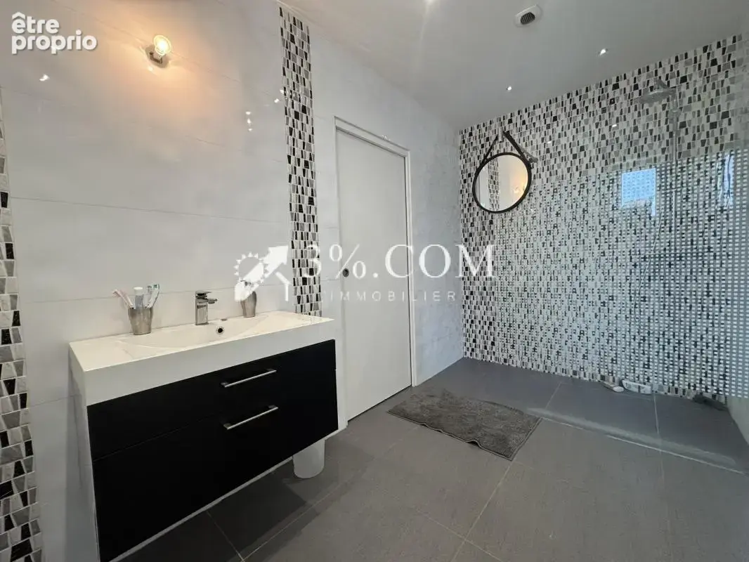 3%COM LOFT industriel   avec jardin sur 10 ares - photo 11