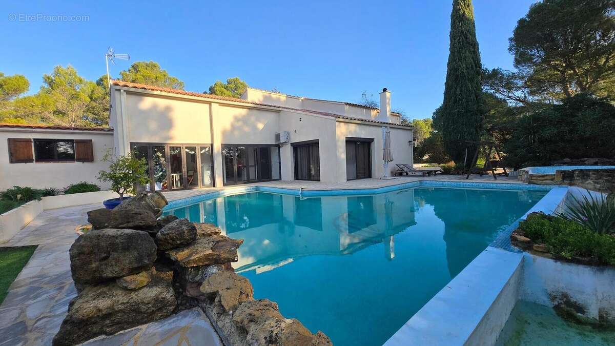 Photo 2 - Maison à UCHAUX