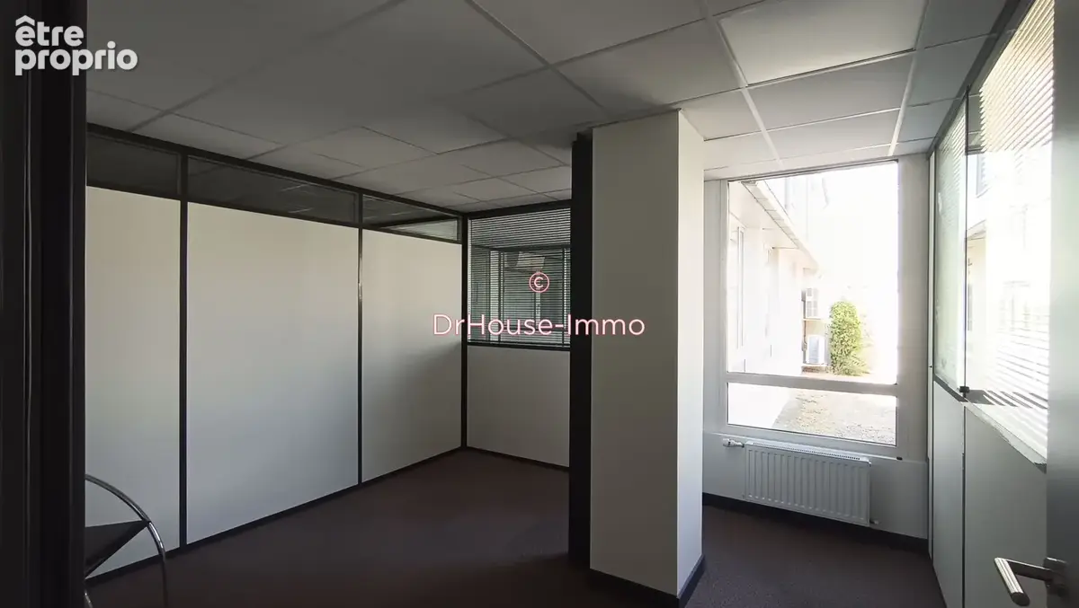 Commerce 230 m² à Thouars  - photo 6