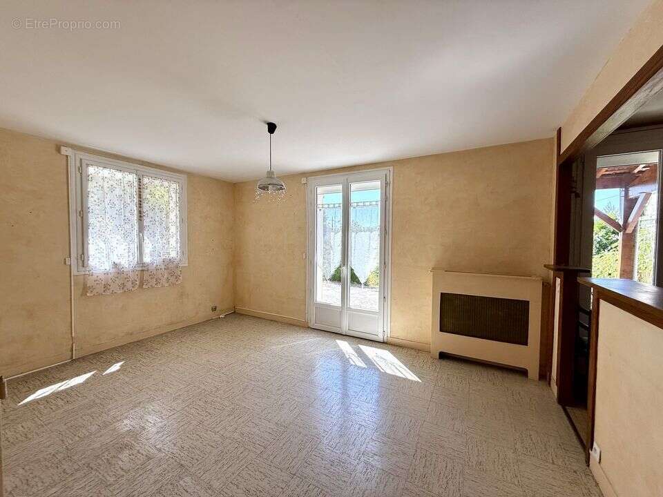 Maison 5ch à vendre à Donnemarie-Dontilly - photo 3