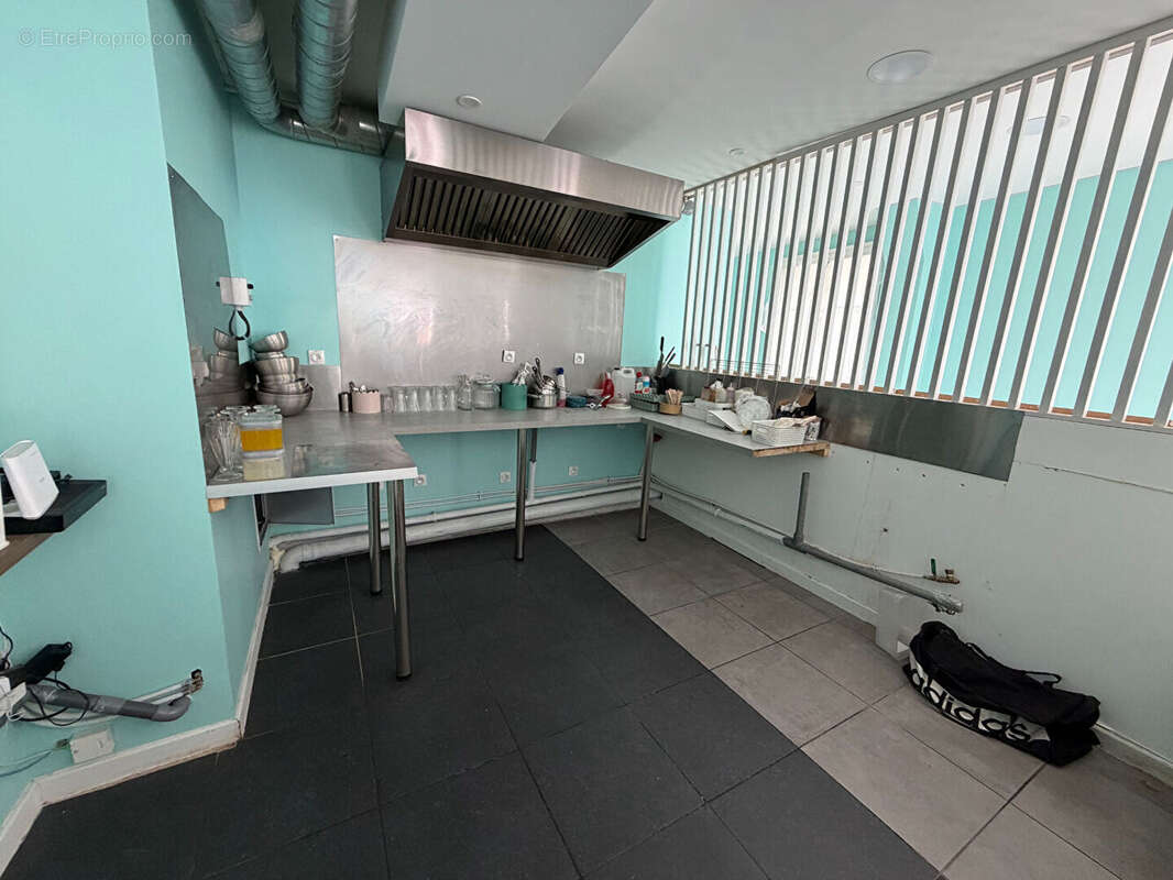 Commerce à SARCELLES