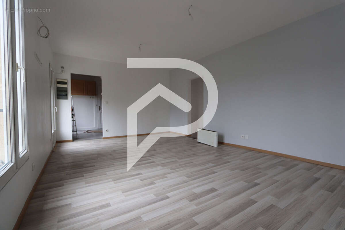 Maison à SAINT-GRATIEN