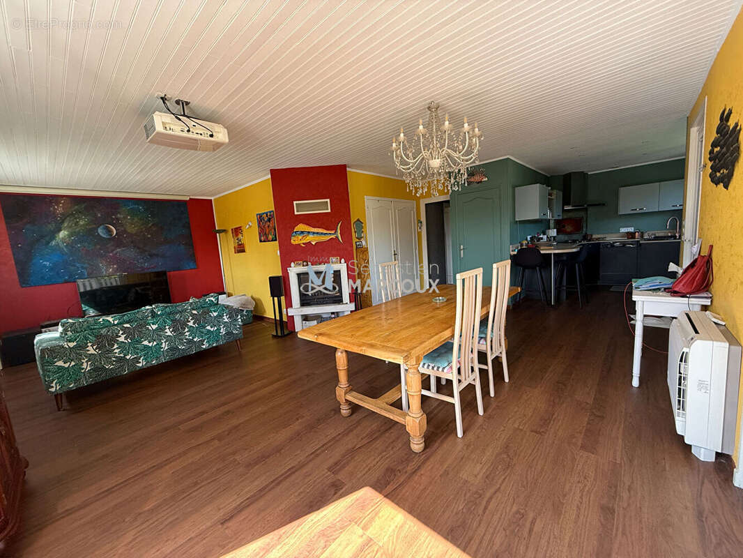 Maison à ROCHE-LA-MOLIERE