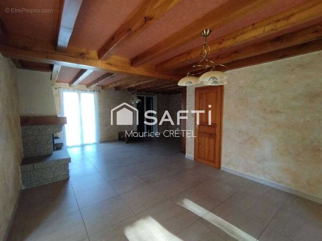 Photo 4 - Maison à SAINT-MARTIN-DES-NOYERS