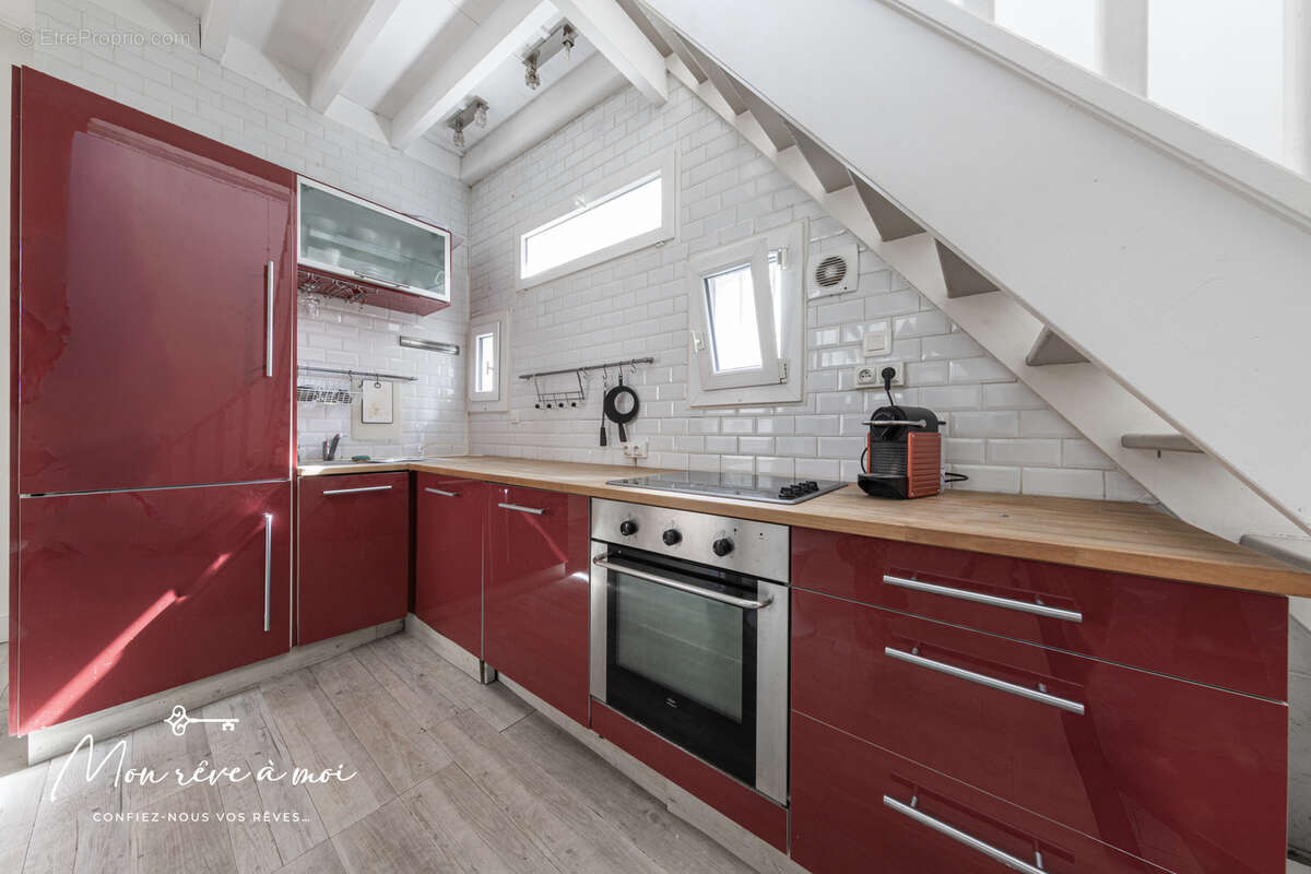 Appartement à PARIS-18E