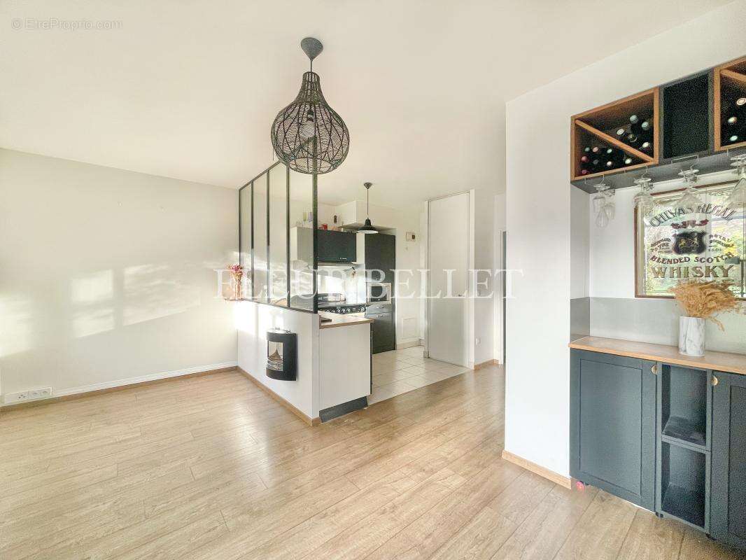 Appartement à ISSY-LES-MOULINEAUX