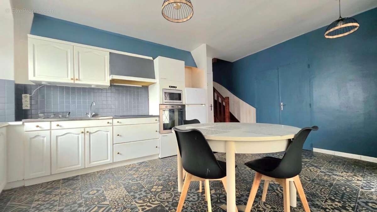 Appartement à LOCMINE