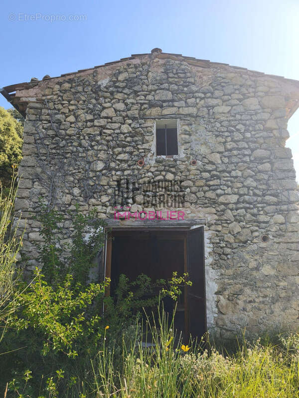 Terrain à MORMOIRON