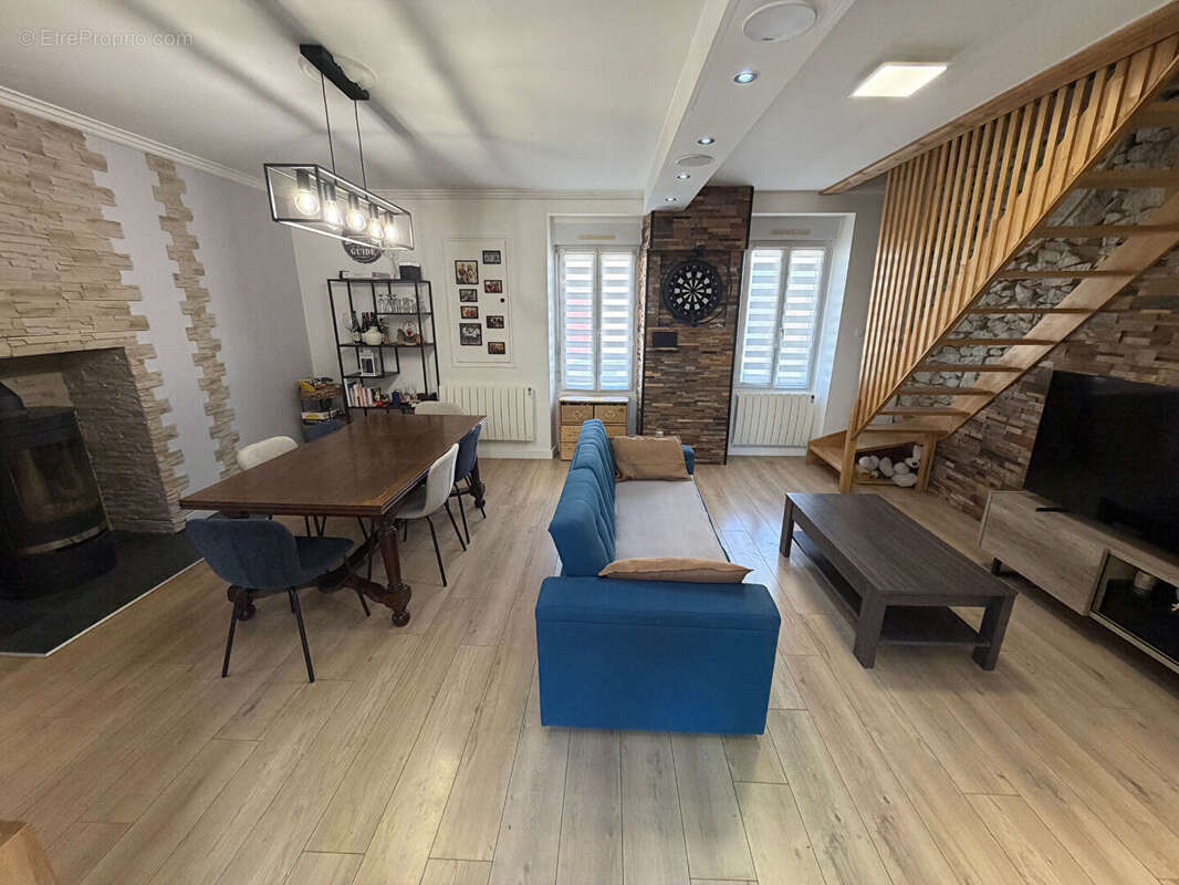 Maison de bourg  3 chambres - photo 2