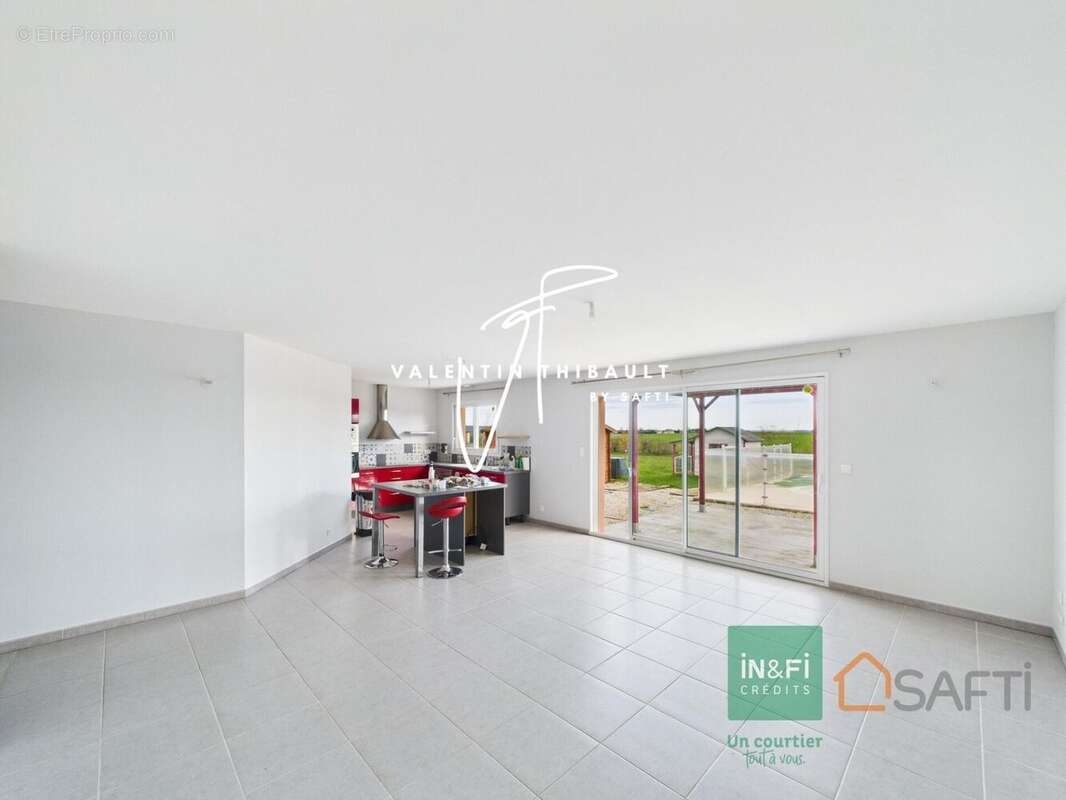 Maison 119 m² à Chabournay  - photo 2