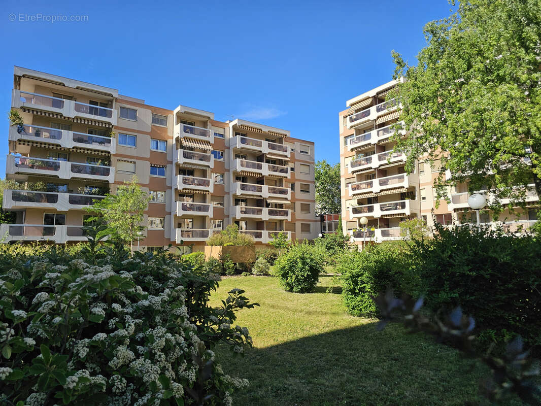 Appartement à LYON-6E