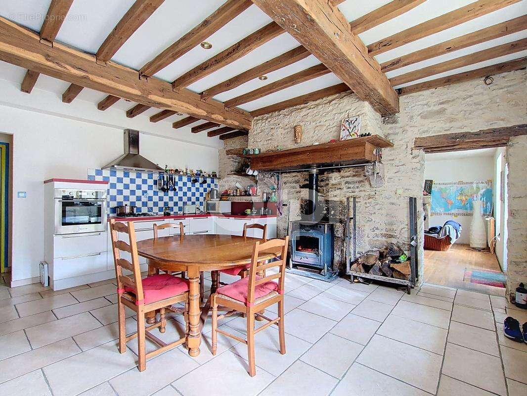 Maison à FRONCLES