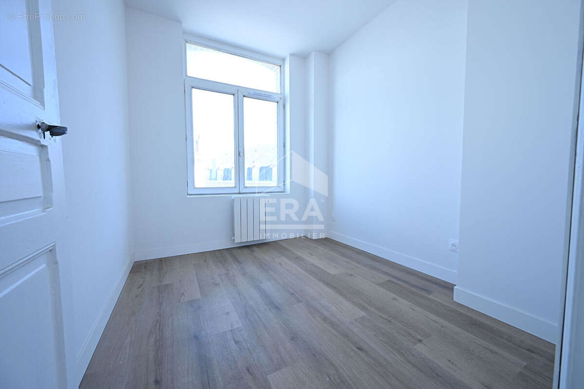 A Vendre - Ensemble immobilier 4 T2 + 1 commerce 141 m² - Berck plage - photo 5