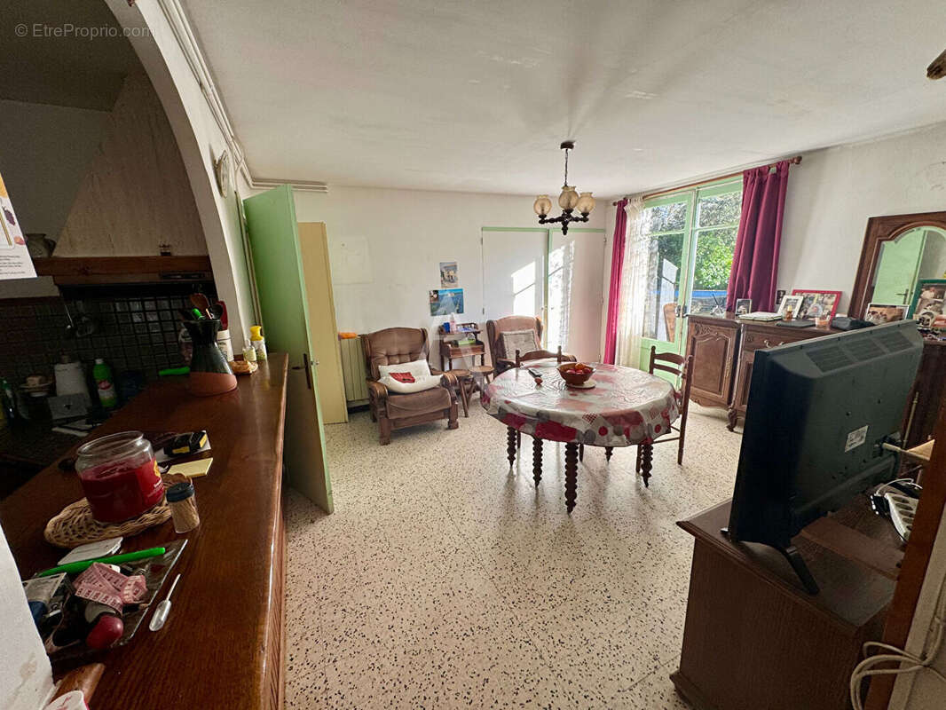 Maison à AIGUES-VIVES