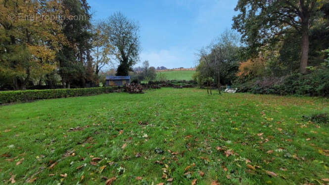 Maison à SAINT-MARTIN-DES-PRES