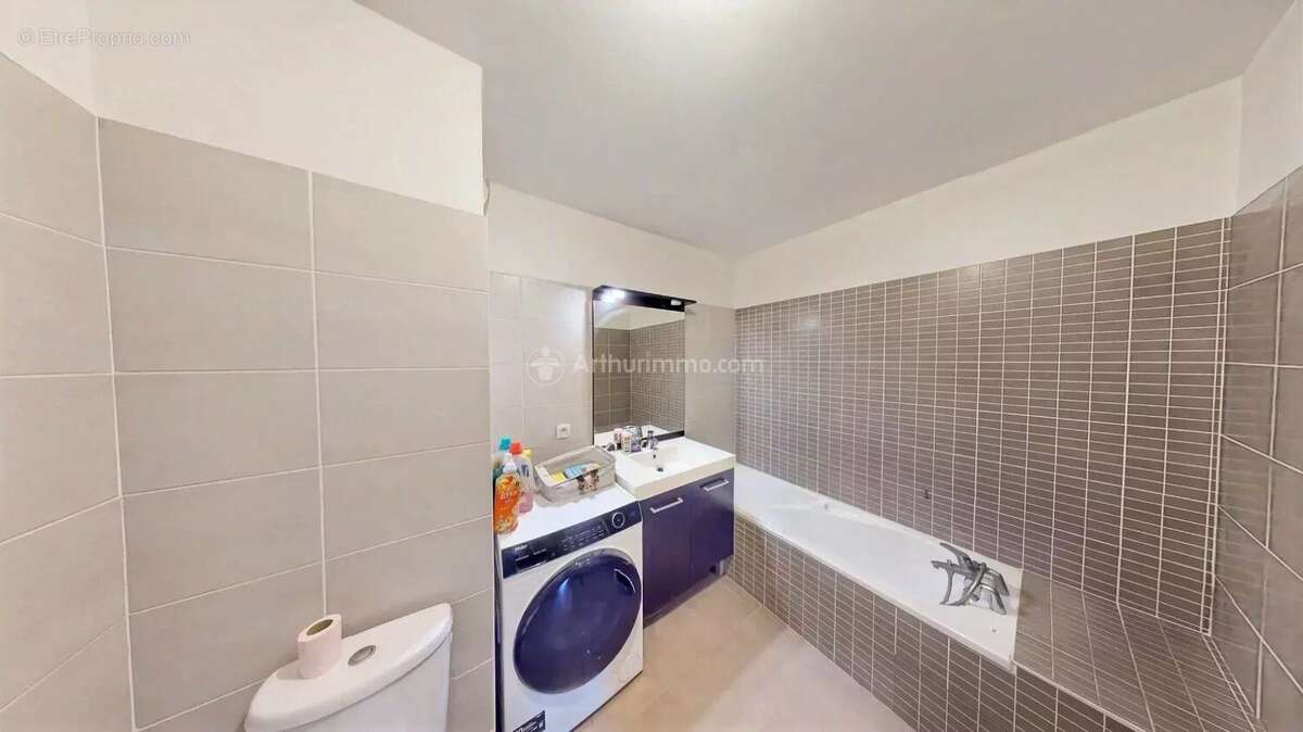 Appartement à LYON-8E