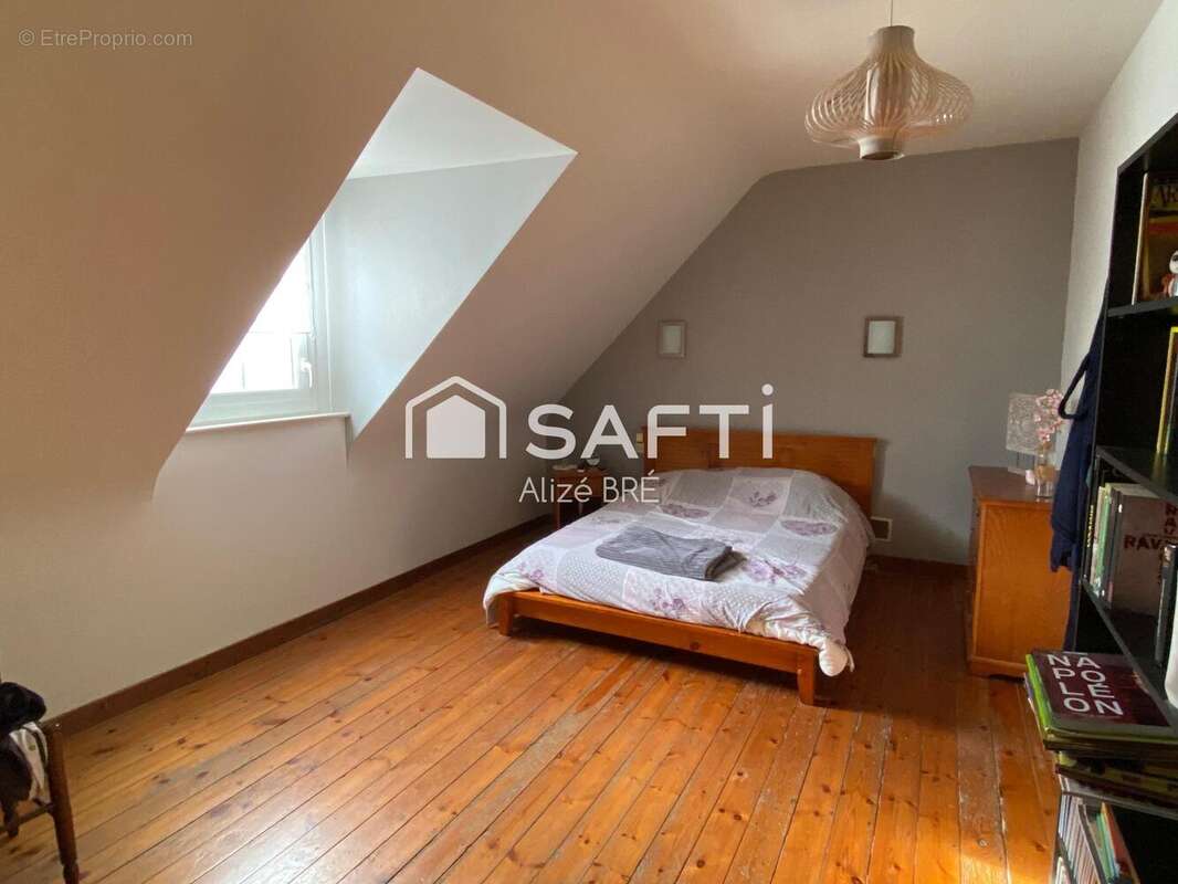 Photo 8 - Commerce à PLEUBIAN