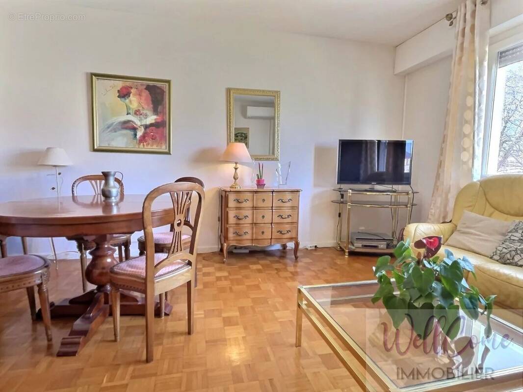 Appartement à AIX-LES-BAINS