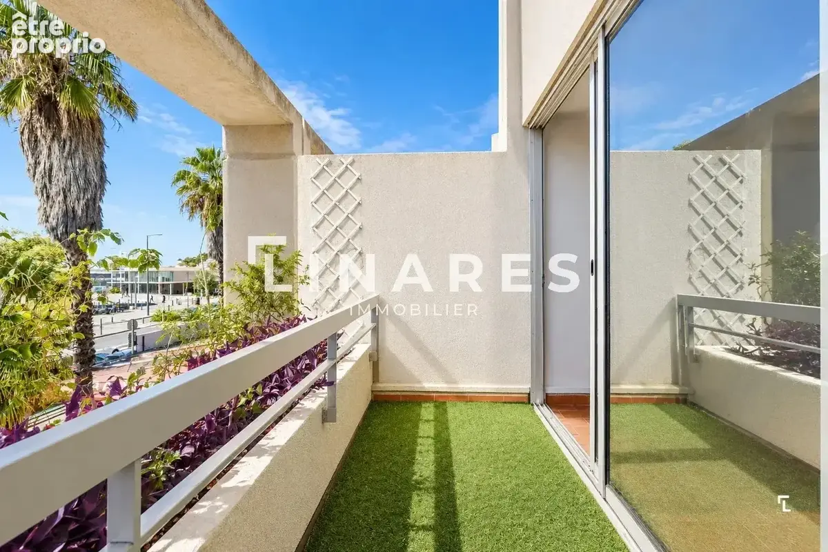 LES BORDS DE MER - Appartement T2 de 45m2 - Terrasses - Vue dégagée - 13008 - photo 2
