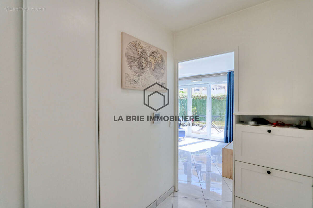 Appartement à BRIE-COMTE-ROBERT