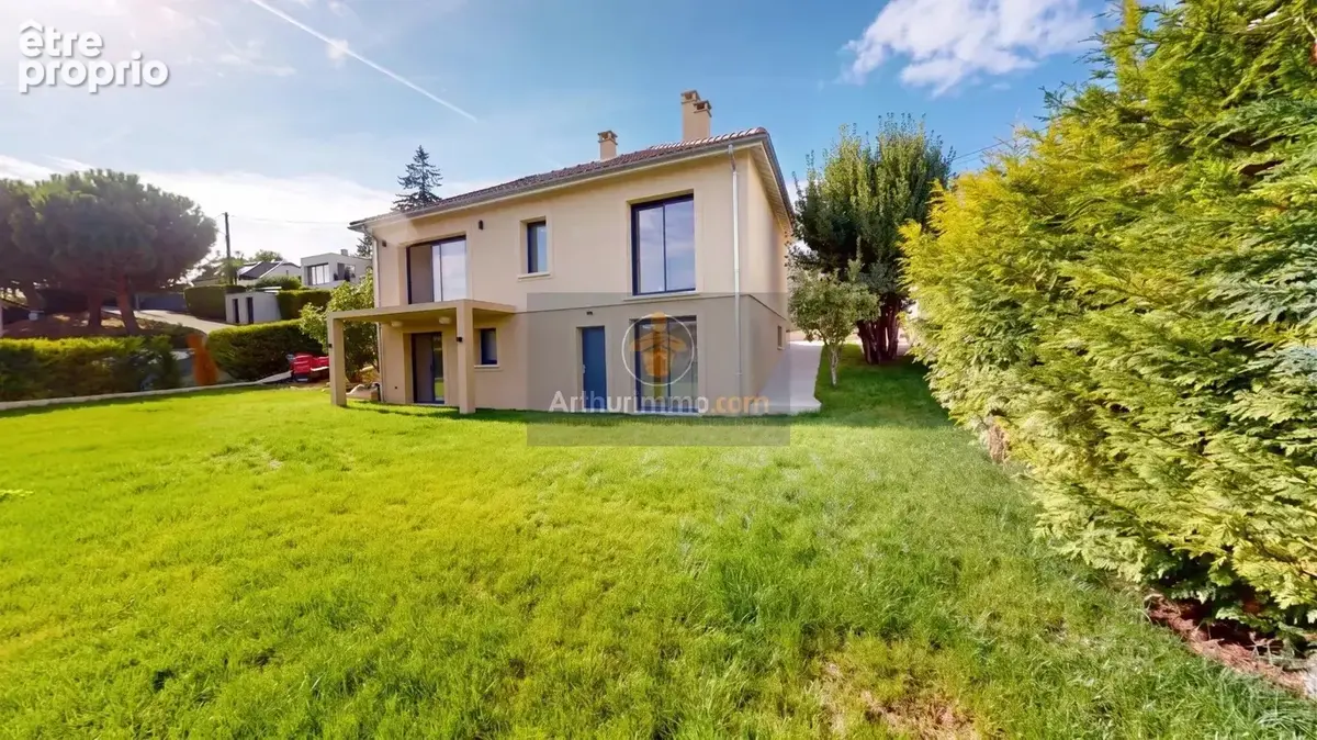 Photo Maison à Marly-Le-Roi au prix de 875 000€