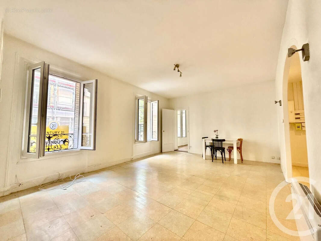 Appartement à CLICHY