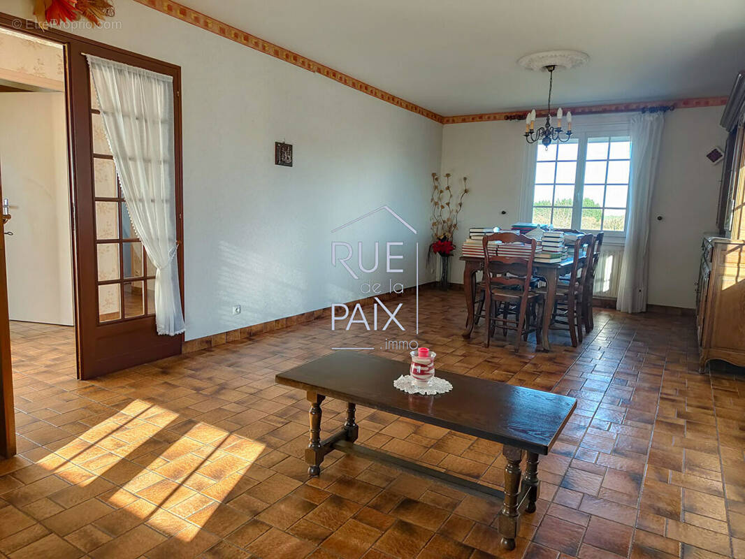 Maison à CHATELLERAULT