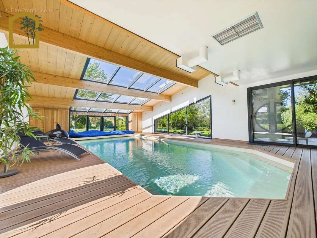 Villa avec piscine intérieure au cœur de la nature – Entre Besançon et Montbéliard - photo 5
