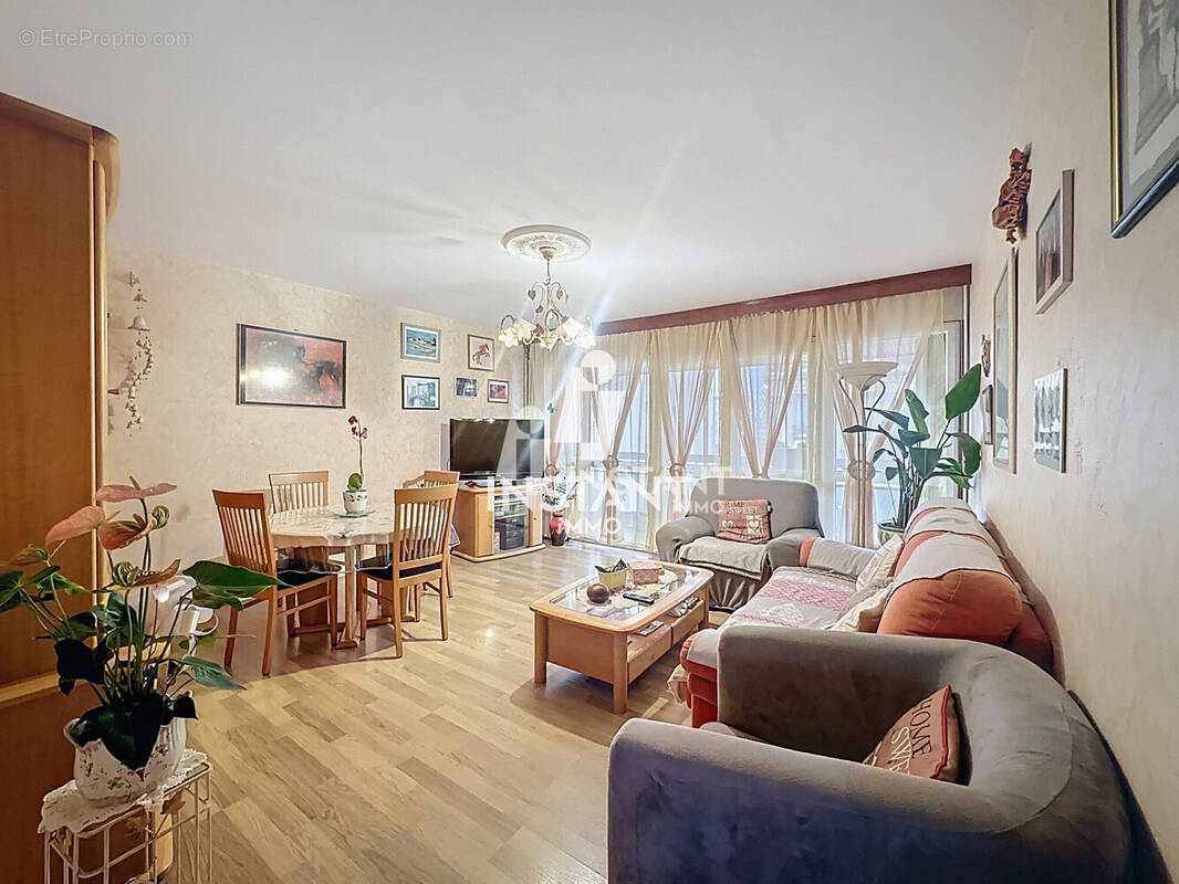 Appartement à BONDY
