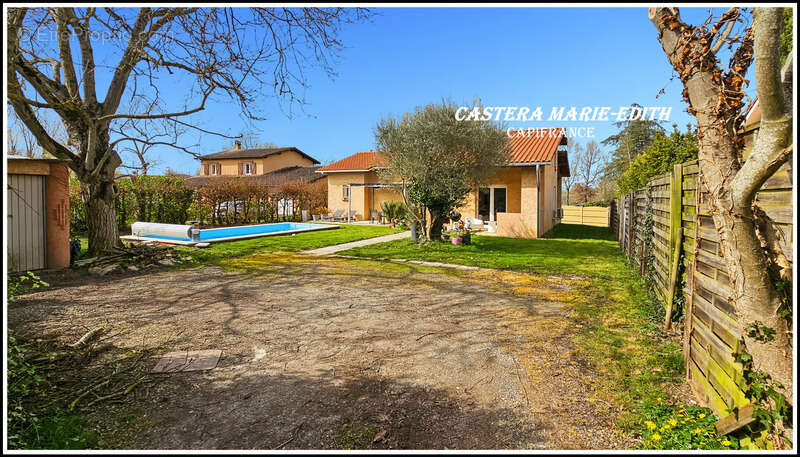 Maison PLAIN-PIED 110,23 M² - 6 pièces - 3 chambres + Mezzanine -Garage - Piscine neuve - PARCELLE 949 M² SEGOUFIELLE (32) - photo 16