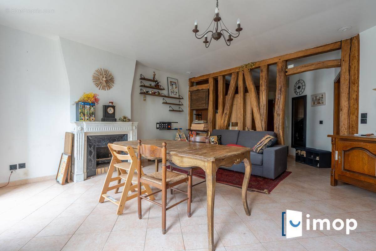 Appartement à PARIS-12E