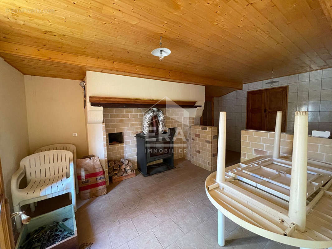 Maison à LA GOUTELLE