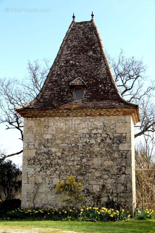 Maison à SAINT-CLAR