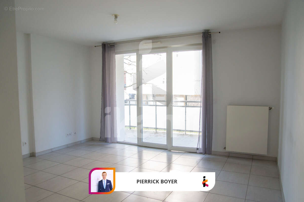 Appartement à MEYLAN