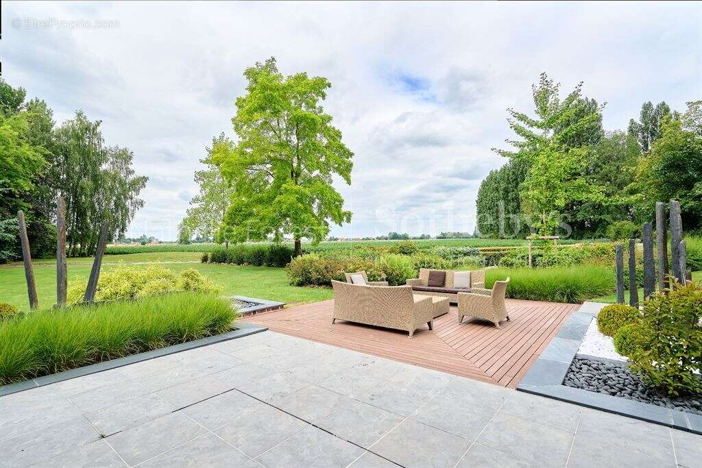 Maison à RADINGHEM-EN-WEPPES