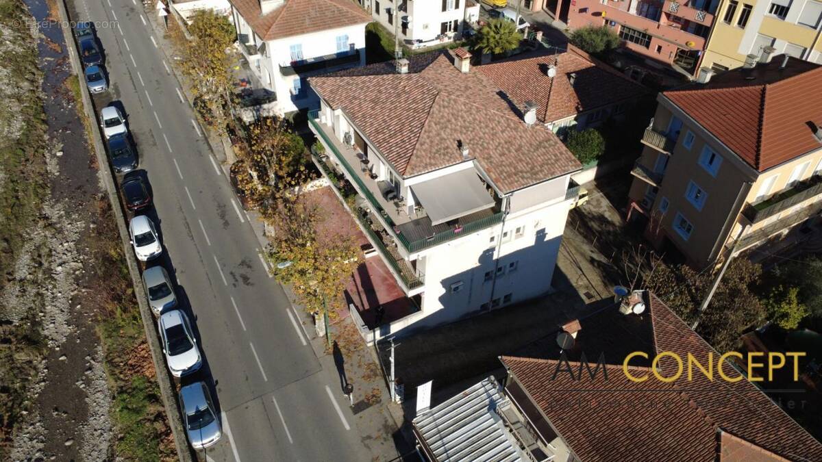 Appartement à CONTES