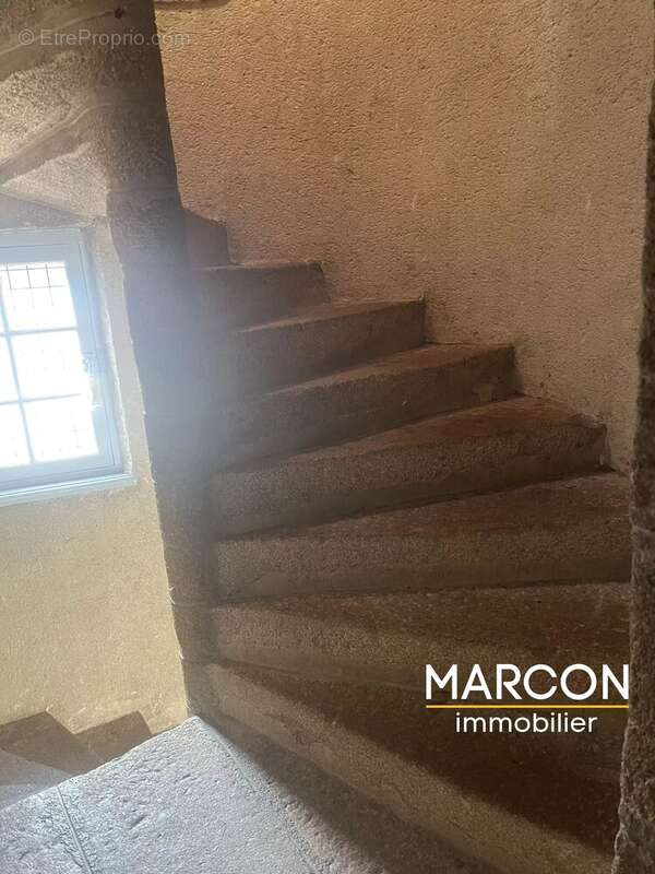 Maison à AUBUSSON