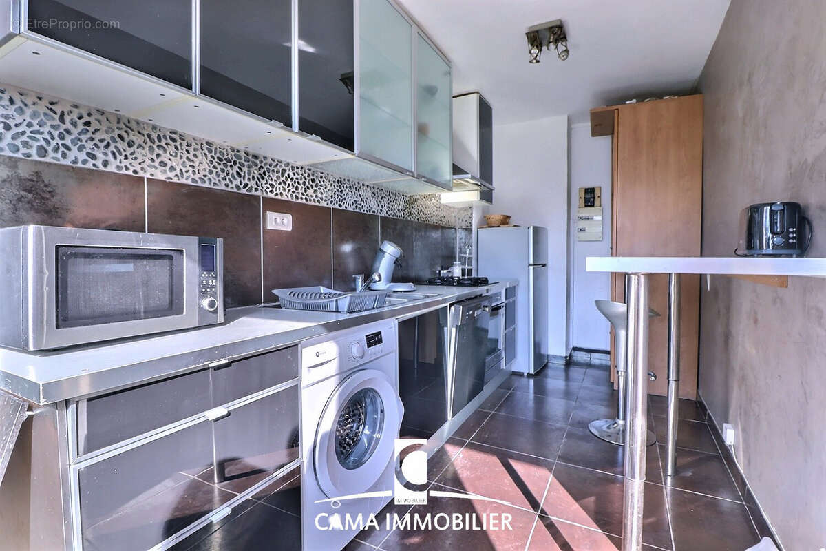 Appartement à FONTENAY-LE-FLEURY