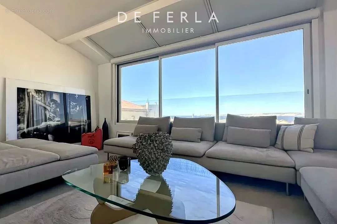 Appartement à MARSEILLE-8E