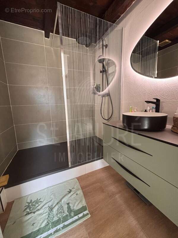 Maison à LA COTE-SAINT-ANDRE