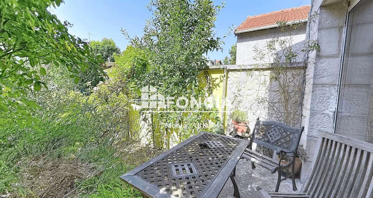 Maison familiale – 4 chambres – jardin arboré – dépendance – garage – au pied du parc – exclusivité - photo 5