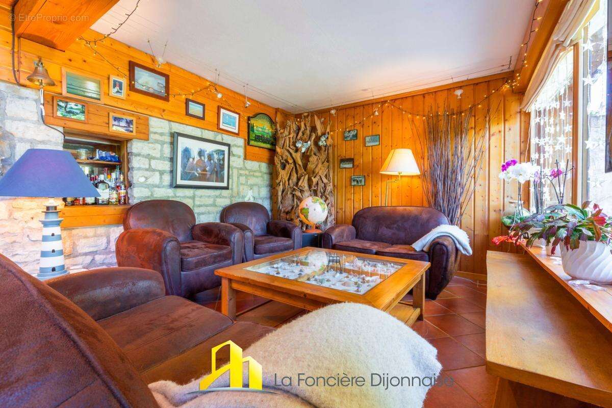 Maison à FONTAINE-LES-DIJON