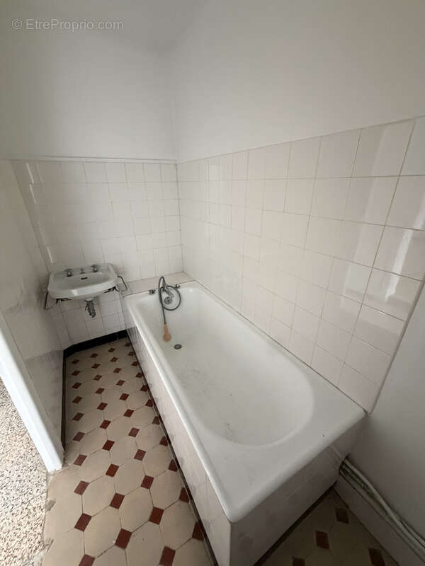 LA FERTE MACE, centre ville - photo 7