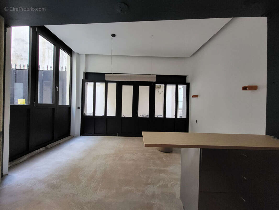 Appartement à PARIS-10E