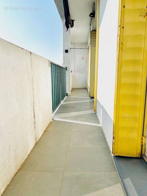 Photo 2 - Appartement à MARSEILLE-15E